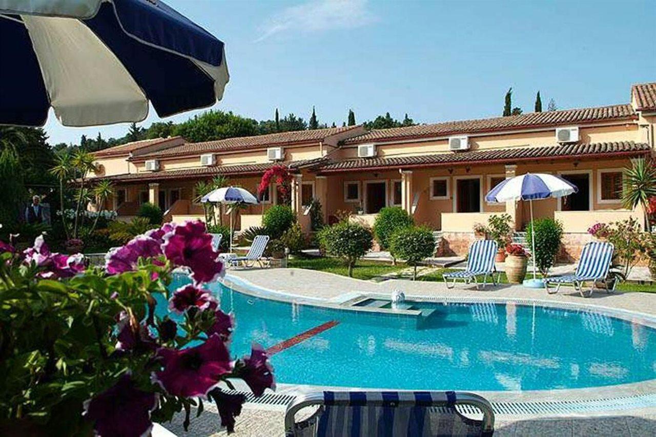 Mary Helen Apartments Kassiopi Exterior foto